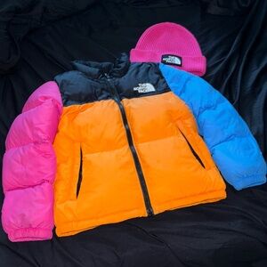 Little girls north face puffer jacket and hat comes with it